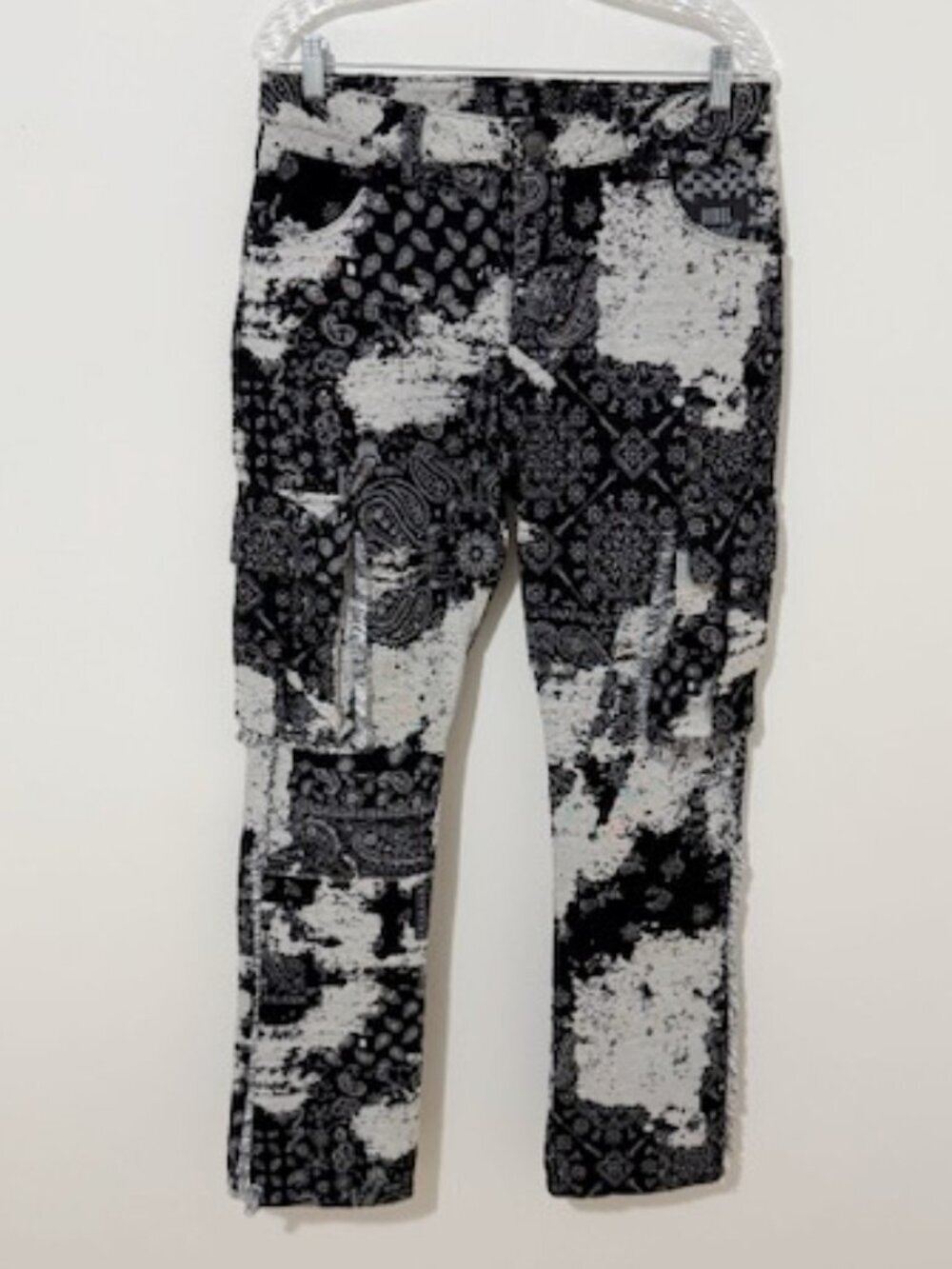 Rebel Vengeance Tapestry Cargo Pants Paisley Bandanna Men’s 30 Streetwear NWT